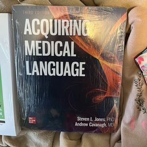 McGraw Hill Acquiring medical language-third edition Textbook